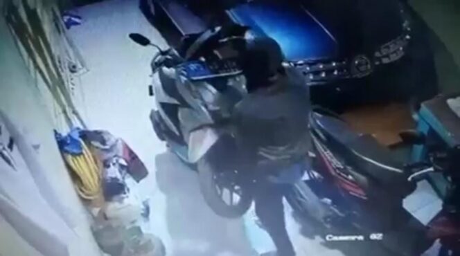 
					Rusak CCTV, Maling Gasak 2 Sepeda Motor di Bangil