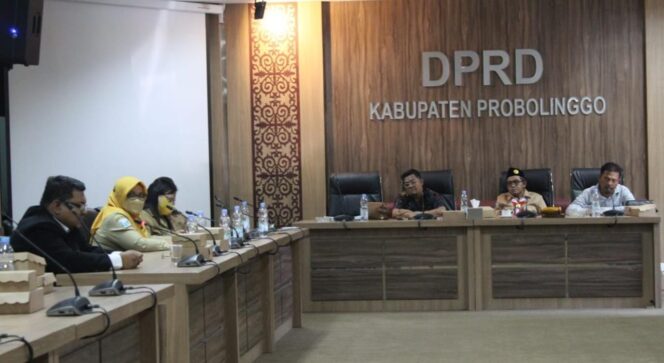 
					Fasilitas Publik di Probolinggo Tidak Ramah Difabel, Pertuni Protes