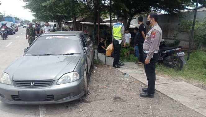 
					Laka Beruntun di Gending, Pikap Sasak Mobil-motor