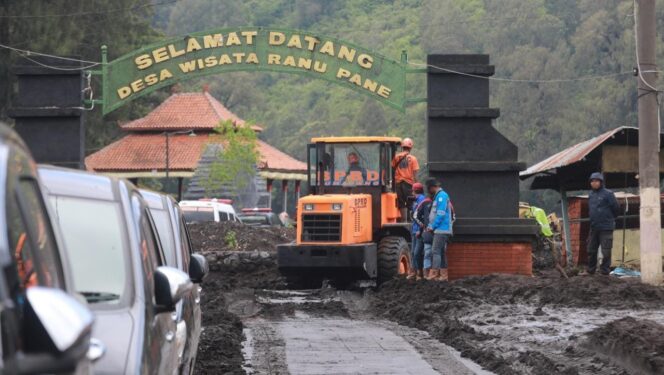 
					RAWAN BENCANA: Kondisi kawasan wisata Ranupani Lumajang pasca dilanda banjir lumpur beberapa waktu lalu. (foto: BPBD Lumajang)