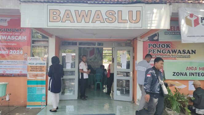 
					Pendaftaran Panwaslu 18 Kecamatan Diperpanjang