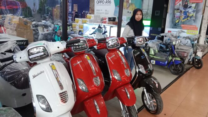 
					Sepeda Listrik Kian Diminati, Penggunanya Emak-emak Hingga Wabup