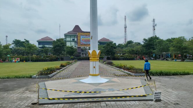 
					Perbaikan Tiang di Alun-alun Telan Anggaran Ratusan Juta