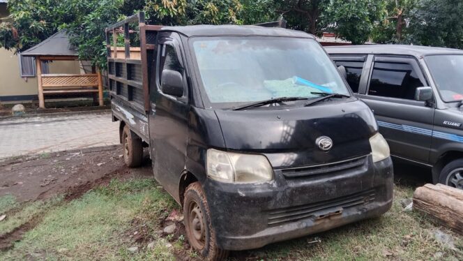 
					Polisi Sita Pikap Bodong di Gading, Diduga Alat Angkut Hewan Curian