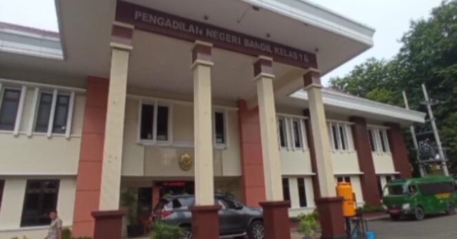 
					Gedung Pengadilan Negeri Bangil, Kabupaten Pasuruan. 