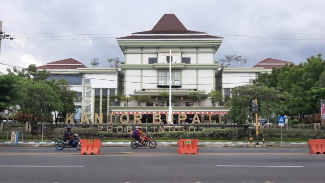 
					Kantor Bupati Probolinggo