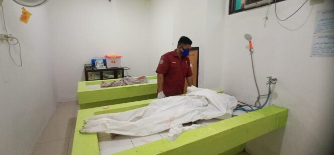 
					2 korban berada di kamar mayat RSUD dr. Moh Saleh