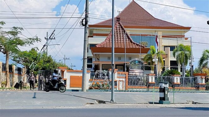 
					Kantor DPRD Kabupaten Probolinggo