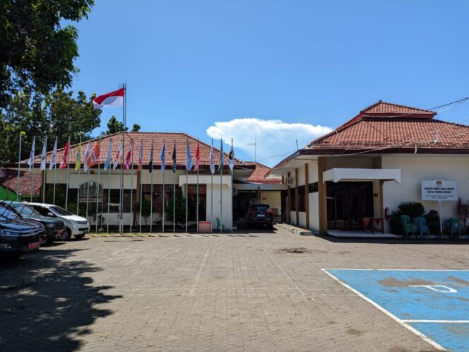 
					Kantor KPU Kota Probolinggo.