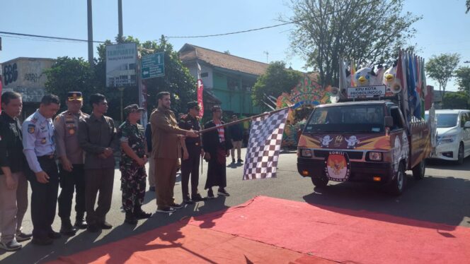 
					Forkopimda Kota Probolinggo lepas konvoi kirab pemilu