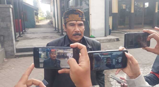 
					Ketua PHDI Kabupaten Probolinggo, Bambang Suprapto.