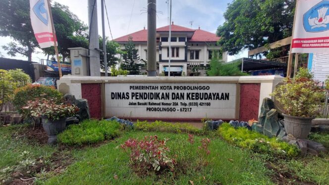 
					Kantor Dinas Pendidikan dan Kebudayaan Kota Probolinggo.