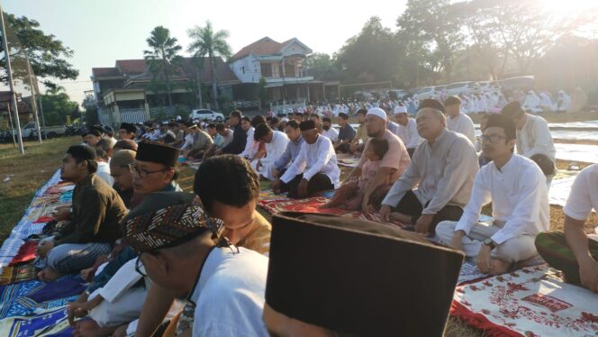 
					PDM Kabupaten Probolinggo Gelar Salat Id di 10 Lokasi