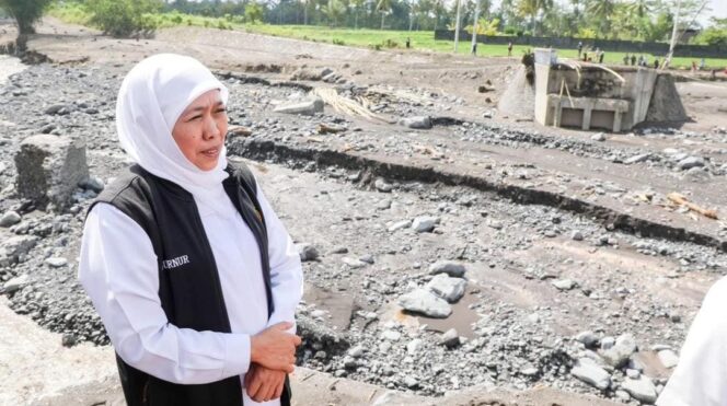 
					Gubenur Jawa Timur, Khofifah Indar Parawansa, saat berkunjung ke Kabupaten Lumajang. (foto: dok)