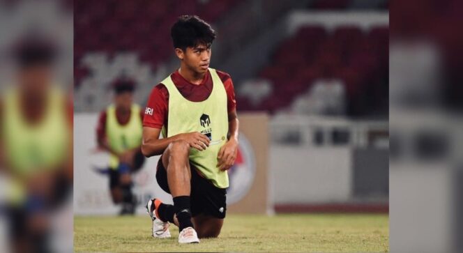 
					PUNGGAWA TIMNAS U-17: Figo Dennis Saputrananto saat menjalani latihan. (foto: Istimewa)