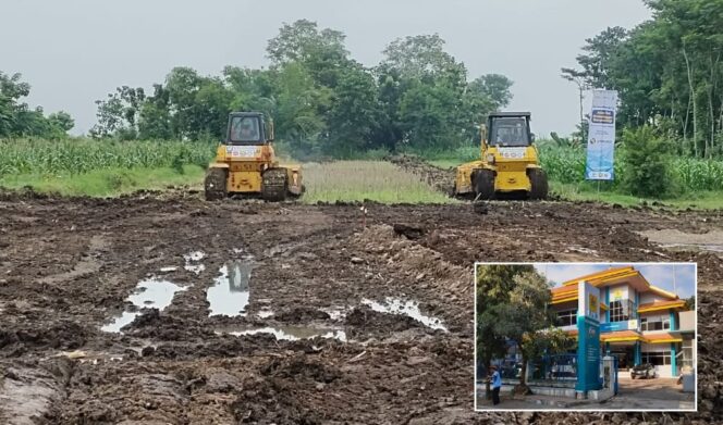 
					Area tol Probowangi mengalami pemadaman listrik karena ada pemeliharaan jaringan. (foto: Ali Yak'lu)