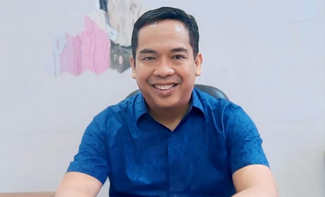 
					BACAWALI: Ketua DPC Partai Gerindra Kota Probolinggo, dr. Aminuddin SpOG, pastikan maju dalam Pilkada Kota Probolingggo 2024. (Foto: Hafiz Rozani)