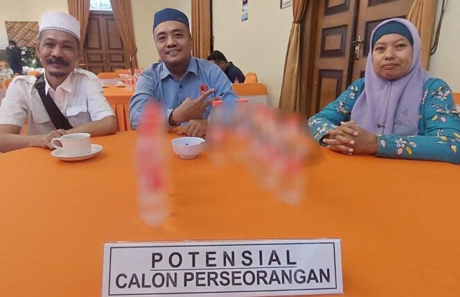 
					INDEPENDEN: Bakal Calon Walikota dan Wakil Walikota Probolinggo, Nur Eva Arimami dan Syaiful Nur Wahid. (foto: Hafiz Rozani).