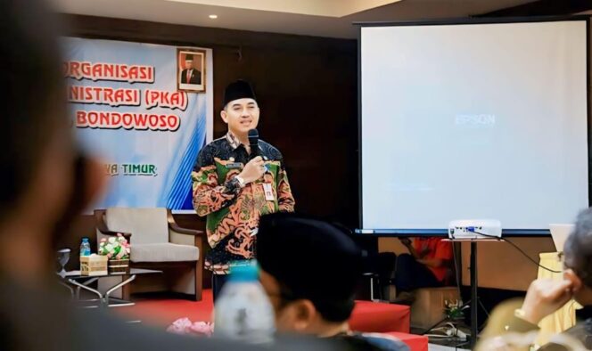 
					Sekretaris Daerah (Sekda) Kabupaten Lumajang, Agus Triyono. (foto: Asmadi).