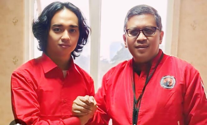 
					KADER: Zulmi Noor Hasani bersama Sekjen DPP PDI Perjuangan, Hasto Kristiyanto, beberapa waktu lalu. (foto: Istimewa )