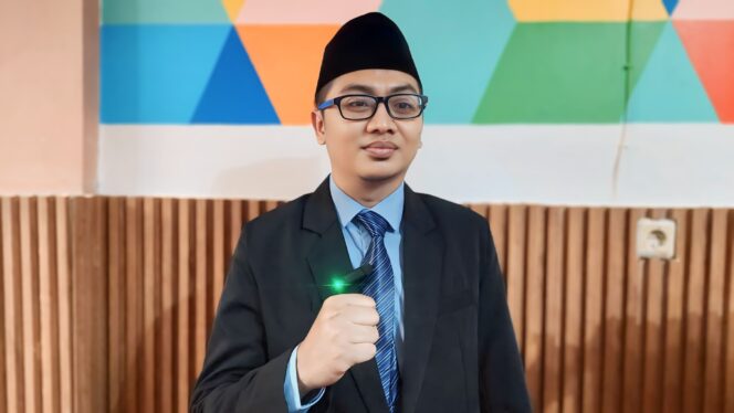 
					Ketua Bawaslu Kota Probolinggo, Johan Dwi Angga. (foto: Hafiz Rozani).