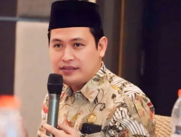 Kepala Dinas Komunikasi dan Informatika (Diskominfo) Kabupaten Lumajang, Mustaqim menegaskan pentingnya digitalisasi dalam memperkuat tata kelola pemerintahan.