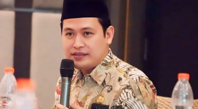 Kepala Dinas Komunikasi dan Informatika (Diskominfo) Kabupaten Lumajang, Mustaqim menegaskan pentingnya digitalisasi dalam memperkuat tata kelola pemerintahan.