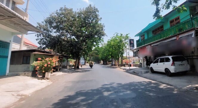 
					BAKAL DIPERBAKI: Kondisi Jalan Brantas Kota Probolinggo, yang akan diperbaiki tahun ini. (foto: Hafiz R9zani)
