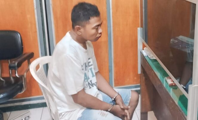 
					TERTANGKAP: SF, pelaku curanmor milik warga Kelurahan Ketapang, Kota Probolinggo saat dimintai keterangan. (foto: istimewa)
