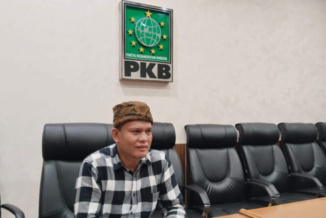 
					Rudi Hartono, Ketua Komisi I DPRD Kabupaten Pasuruan.