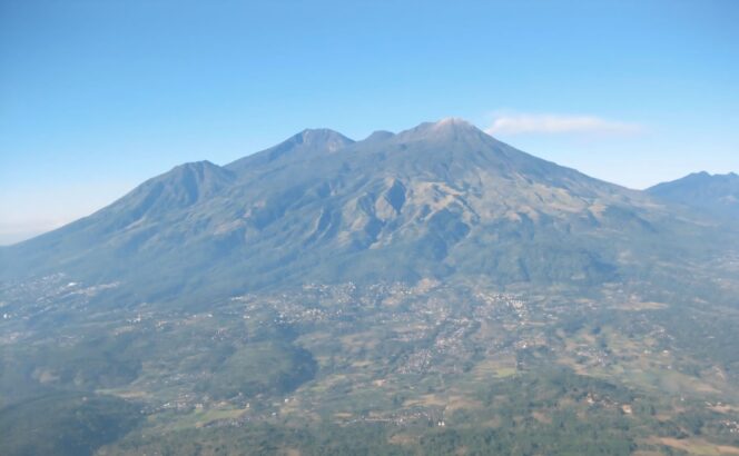 
					Gunung Arjuno (Foto: Istimewa)