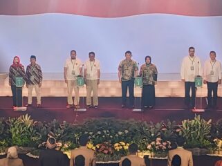 Empat paslon Pilwali Kota Probolinggo saat debat publik kedua.