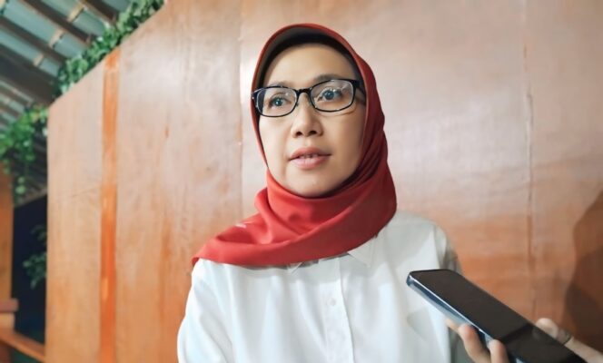 
					Calon Bupati Lumajang Indah Amperawati.
