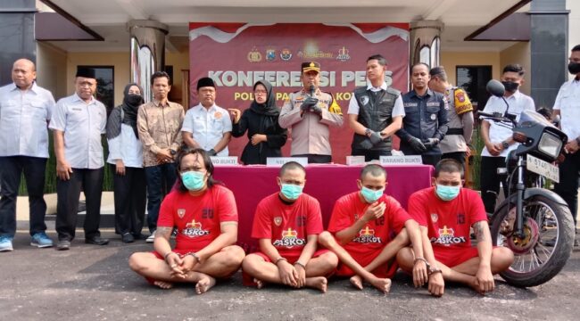 Polres Pasuruan Kota saat menggelar pers rilis kasus sabu-sabu.