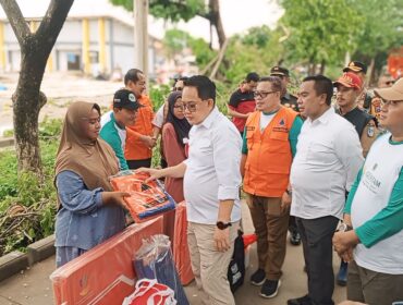 Pj Gubenur Jatim, Adhy Karyono meninjau lokasi.