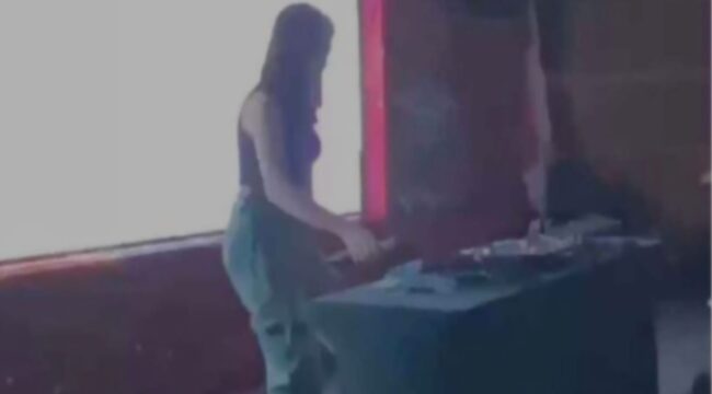 Tangkapan layar video penampilan DJ seksi dalam rakor KPU Kabupaten Probolinggo di Hotel Ketapang Indah Banyuwangi.
