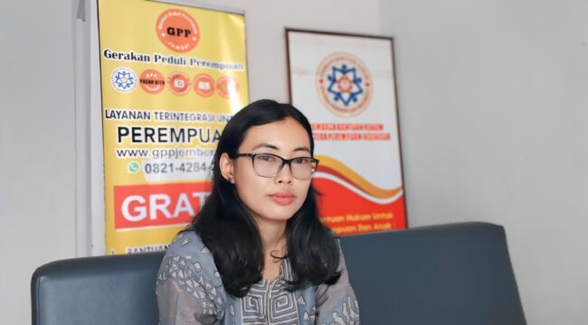 Ketua Lembaga Badan Hukum (LBH) Jentera Perempuan Jember, Fitriyah Fajarwati. (foto: M. Abd. Rozak Mubarok).