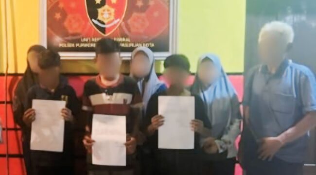 Polsek Purworejo mediasi kasus pencurian kabel oleh anak di bawah umur, hasilnya pelaku dibina dan dikembalikan kepada orangtua.