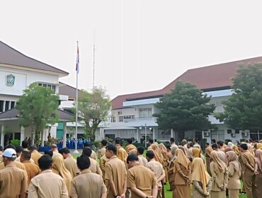 Pegawai di lingkungan Pemkab Lumajang.  (Foto: Istimewa).
