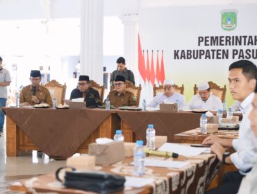 Wakil Bupati Pasuruan, Shobih Asrori, memimpin rakor di Pendopo Nyawiji Ngesti Wenganing Gusti
