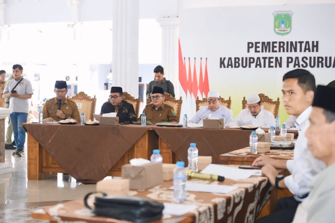 
					Wakil Bupati Pasuruan, Shobih Asrori, memimpin rakor di Pendopo Nyawiji Ngesti Wenganing Gusti
