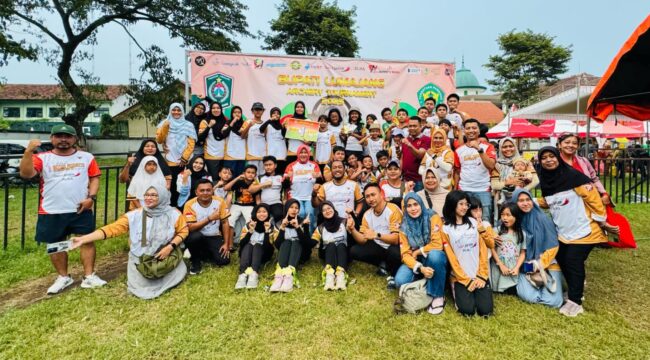 JUARA: Satria Pandhita Archery (SPA) Lumajang berhasil menjadi juara umum di kejuaraan panahan Bupati Lumajang Archery Tournament yang diadakan oleh Perpani. (foto: Asmadi).