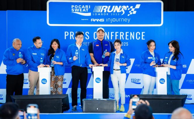 
					LAUNCHING: Prosesi launching sekaligus konferensi pers POCARI SWEAT Run Lombok 2025 yang dihadiri oleh Dito Ariotedjo, Menpora RI; Raffi Ahmad, UKP Bidang Pembinaan Generasi Muda dan Pekerja Seni; Zita Anjani, UKP bidang Pariwisata; Maya Watono, Dirut InJourney; Nagita Slavina, CEO RANS; dan Puspita Winawati, Marketing Director PT. Amerta Indah Otsuka di Hutan Kota Plataran Senayan, Jakarta. 